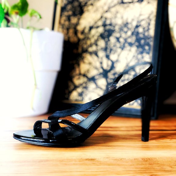 Cole Haan Black Strappy Heel Sandals size 7.5 Mint - Picture 9 of 12